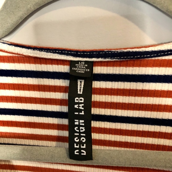 ✨3/$30 Design Lab Ribbed Adjustable Crop Top - Picture 3 of 6